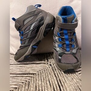 Merriell Kids Blue and Gray boots/sneakers
